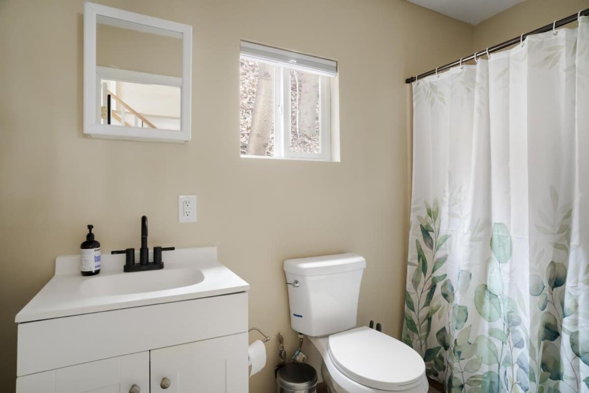 Modern Mountain Cottage W Hot Tub, Fire Pit, Wifi Inwood Eksteriør bilde